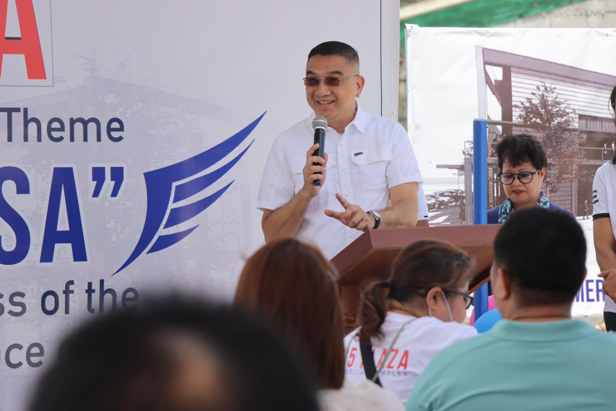 Mayor Inton visualizes town's progress