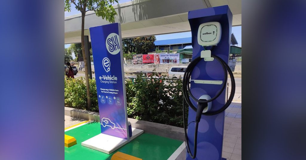 SM launches first electronic vehicle charging station in Bataan