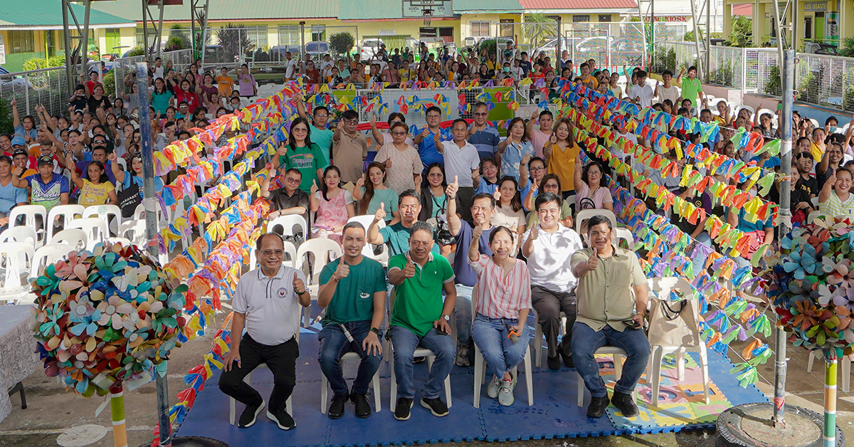 Mga magulang at guro. itinalagang eco-warriors