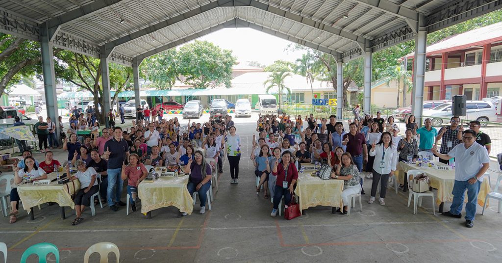 Trash- for-Cash' project targets plastic waste