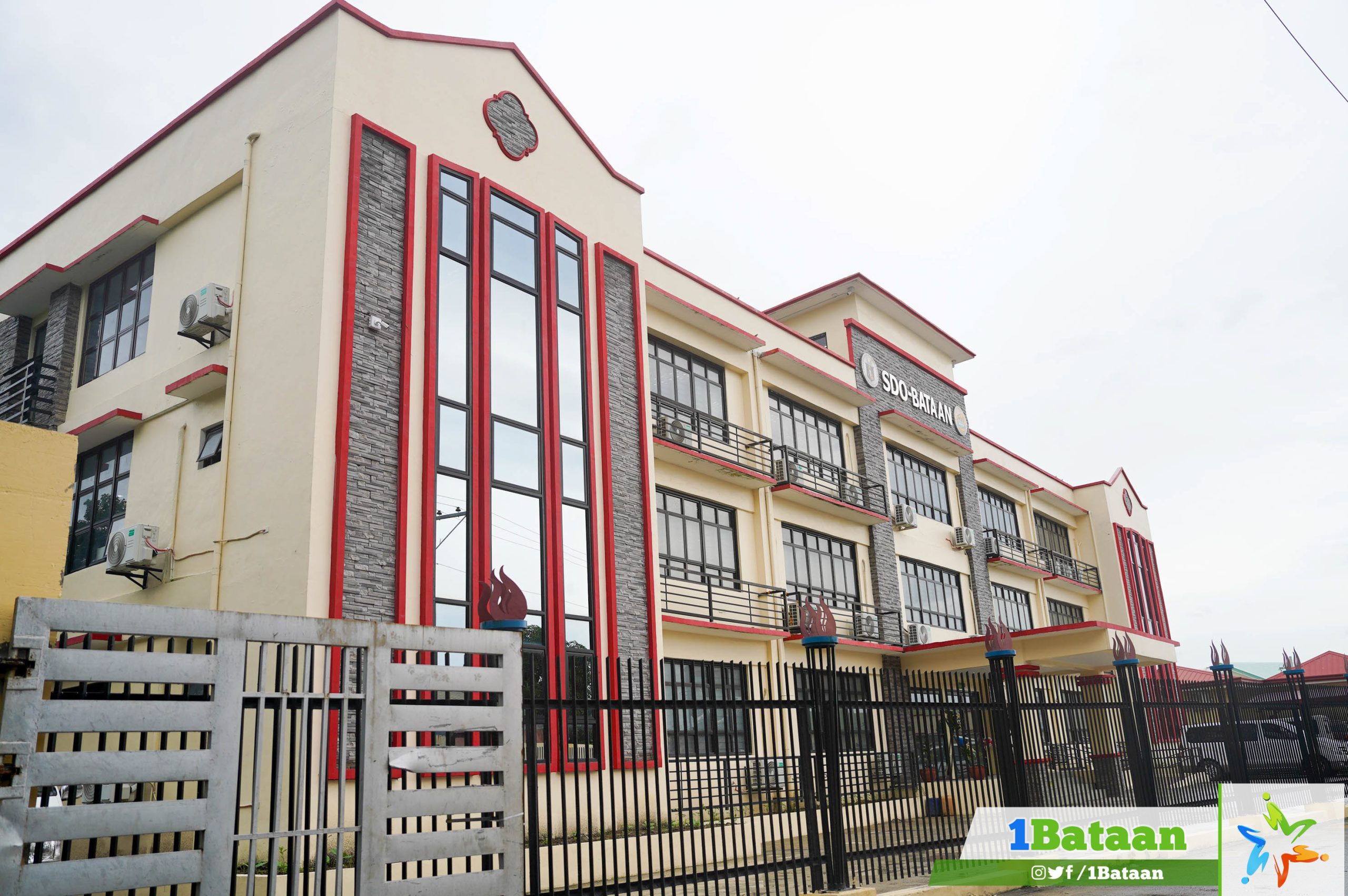 SDS Violeta leads inauguration of new building