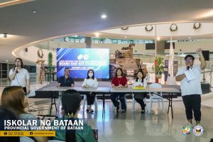 Board reviewees get allowance under Iskolar ng Bataan