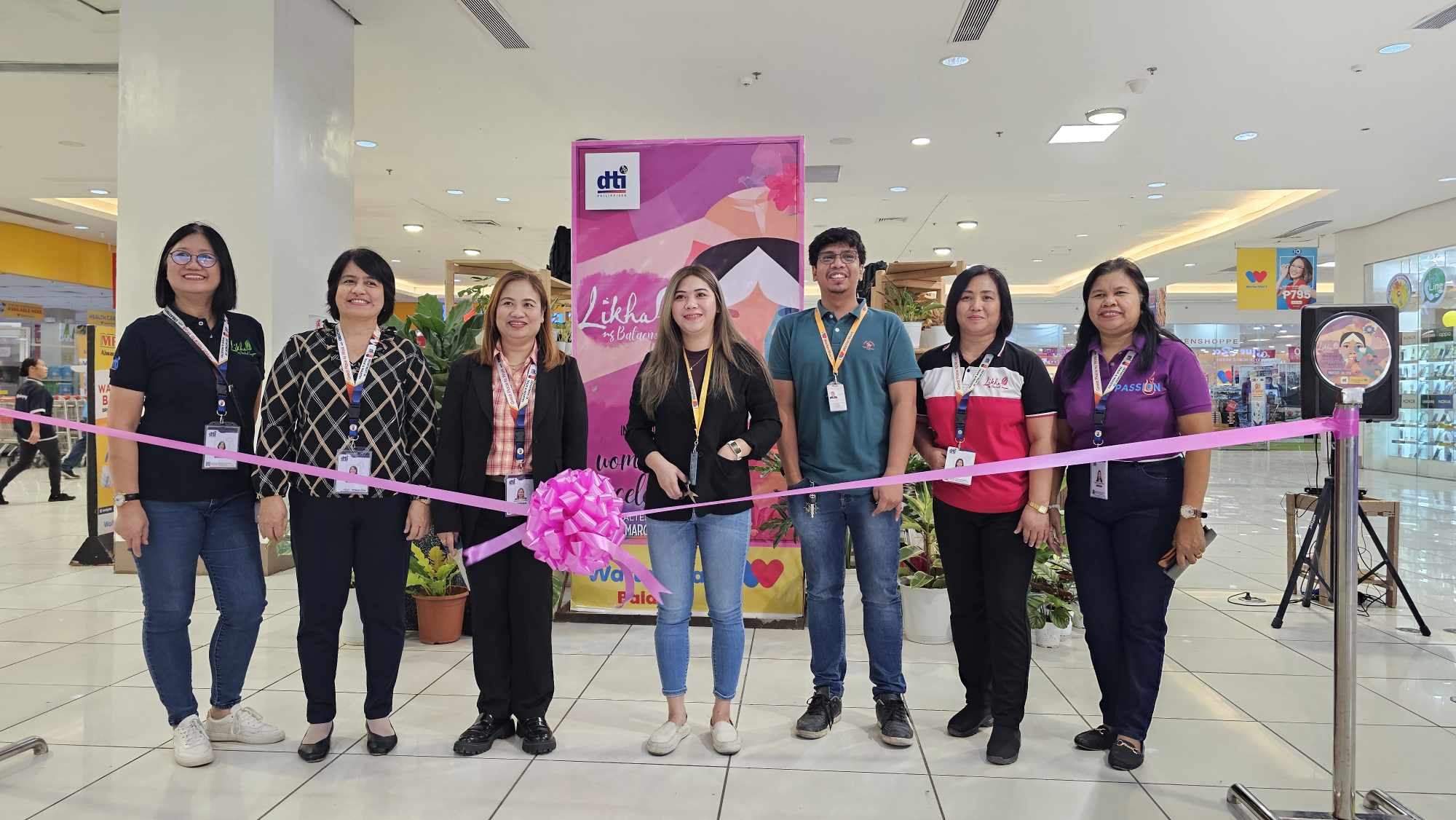 Likha ng Bataeno Trade Fair pormal na binuksan sa Waltermart