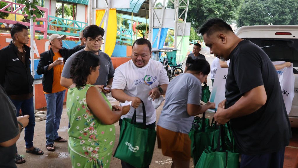 GMEC, GNPD donate relief goods to Mariveles barangays