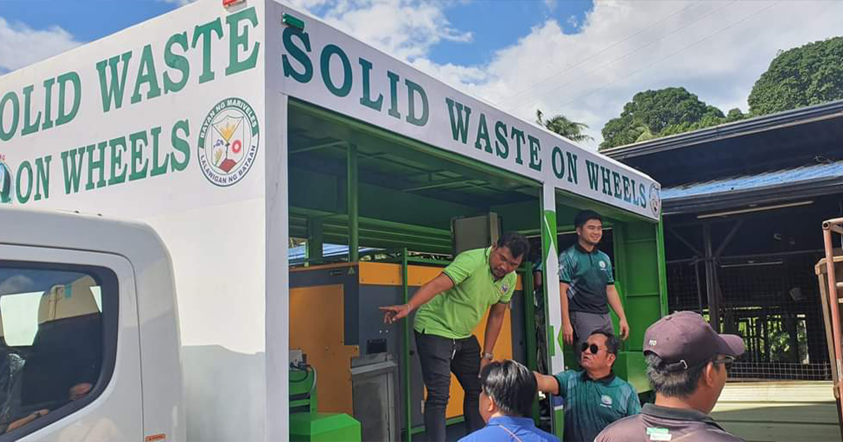 Mobile solid waste machine ng Mariveles