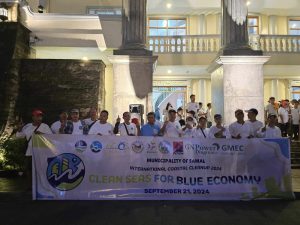 Bataan towns join cleanup day
