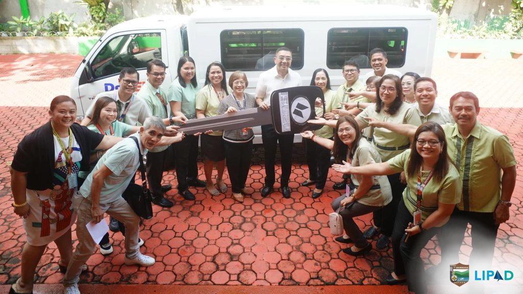 Mayor Jopet Hands Over Service Vehicle to Empower Local Teachers