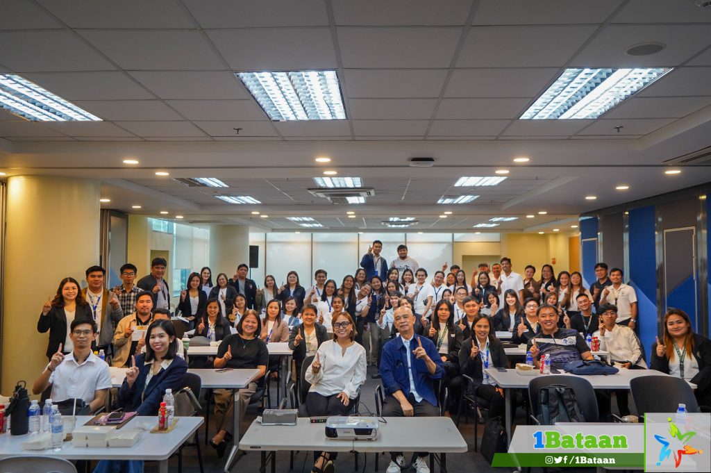 PGB conducts English workshop and news writing contest