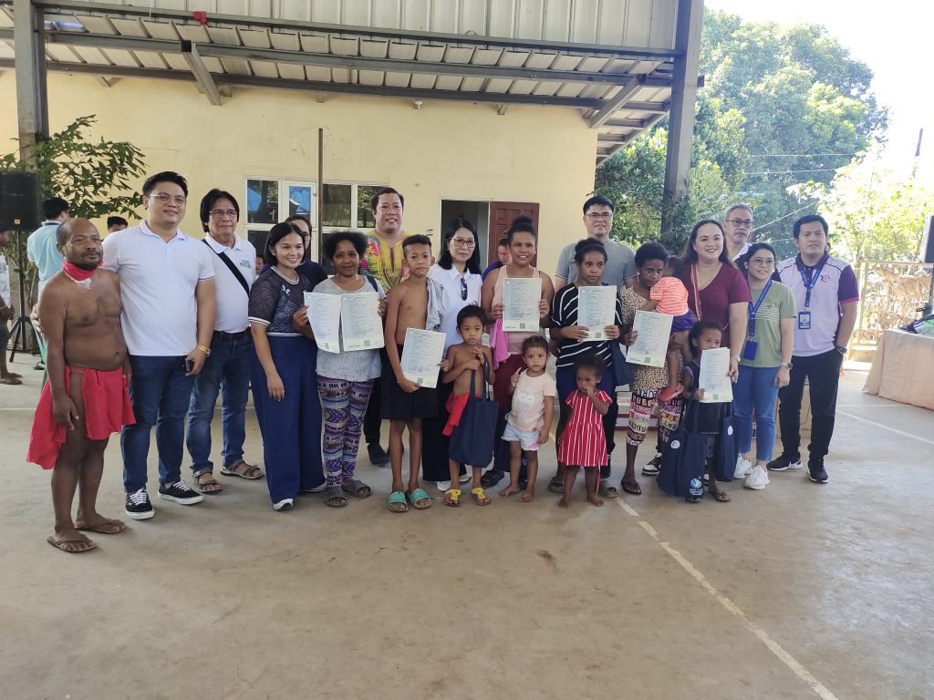 Birth certificates ipinamahagi sa mga katutubo