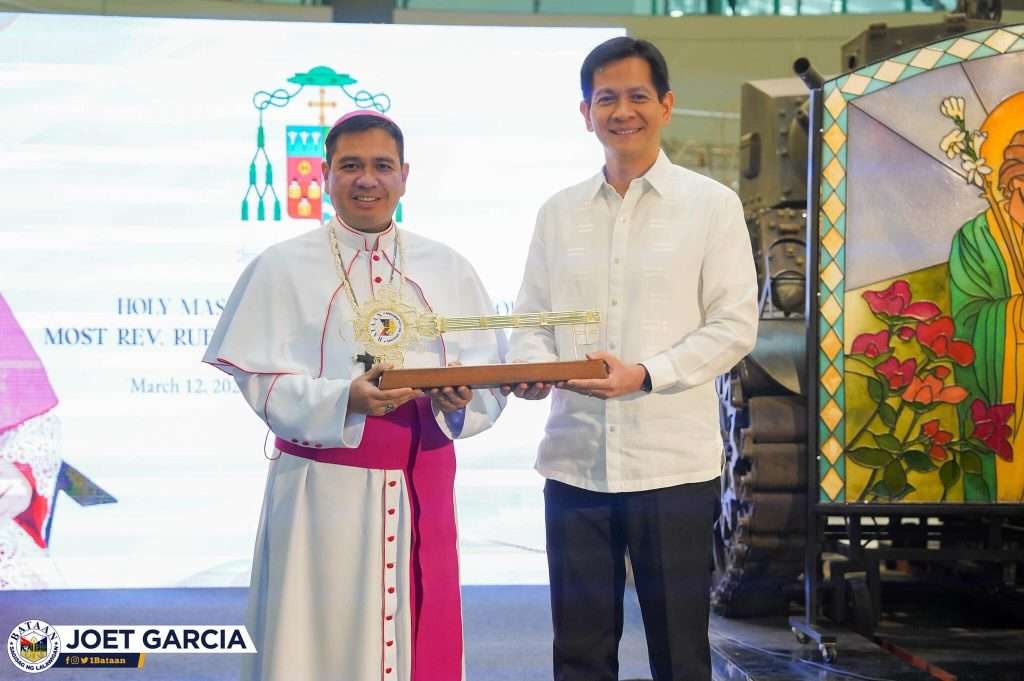 Bishop Sescon vows to work with Bataan execs