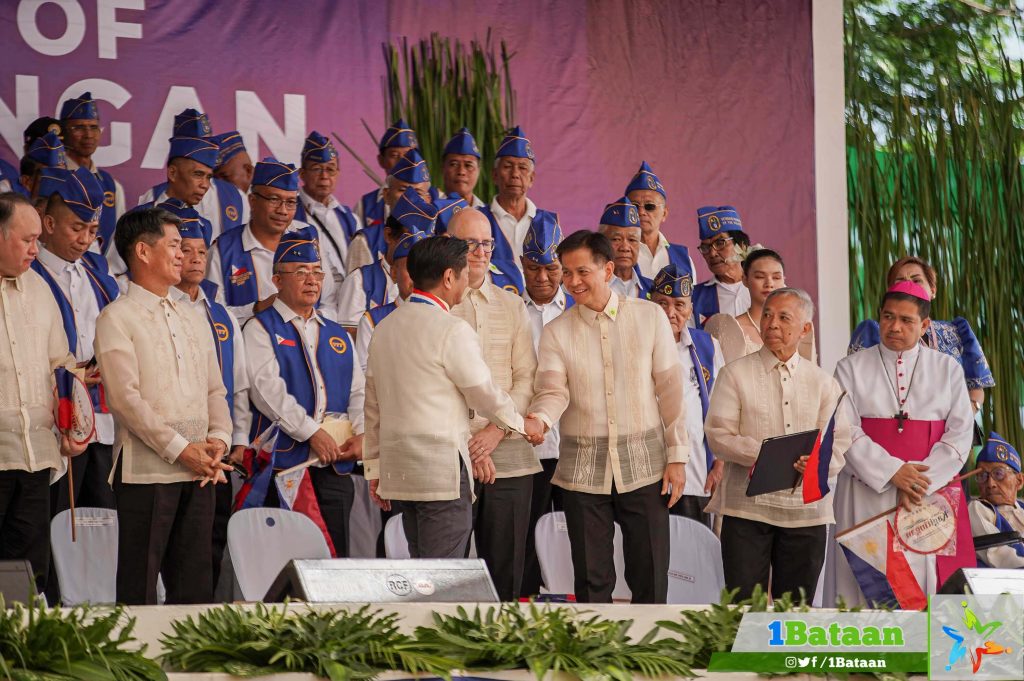 Gov. Garcia honors WW2 veterans, modern day heroes on Araw ng Kagitingan