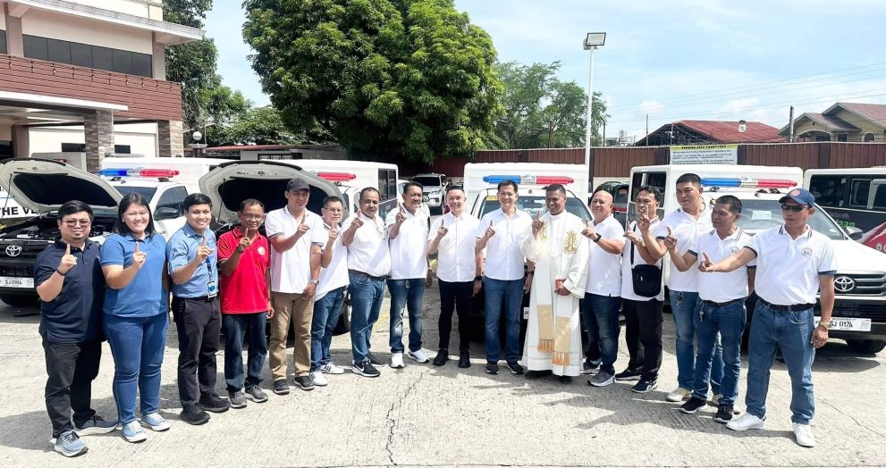 10 Orani barangays receive new service Vehicles as Incentive for Development Planning