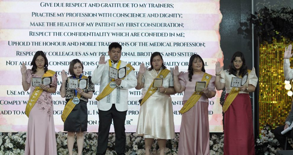 Anim 6 na doktor nagtapos sa BGHMC Residency Training Program