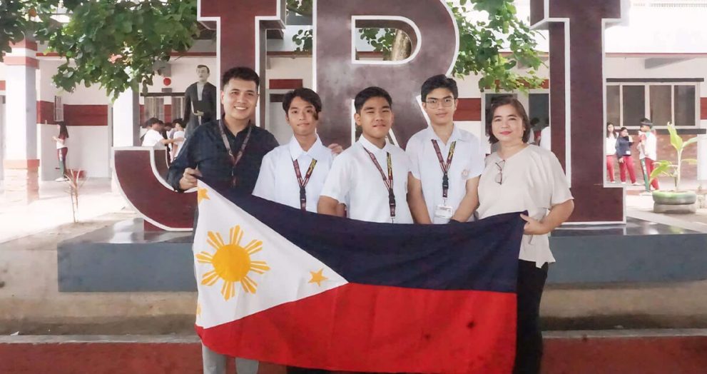 JRI - Orani students bag medals at HKISO