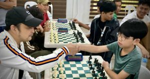 Mayor Richie David supports chess tournament