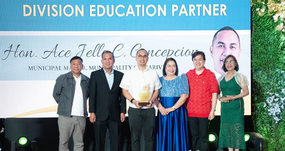Mariveles, tumanggap ng parangal mula sa DEPED Region lll