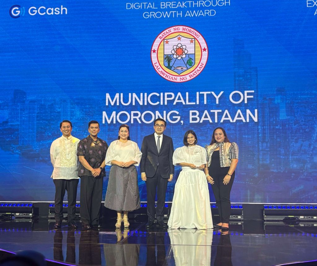 Morong gets digital excellence award