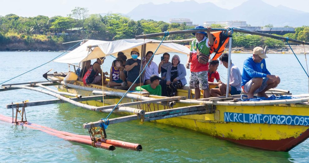 BFAR experts meet Mariveles fisherfolk