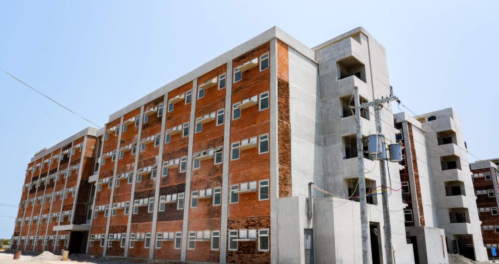 Mayor Pizarro welcomes execs to Harbour City