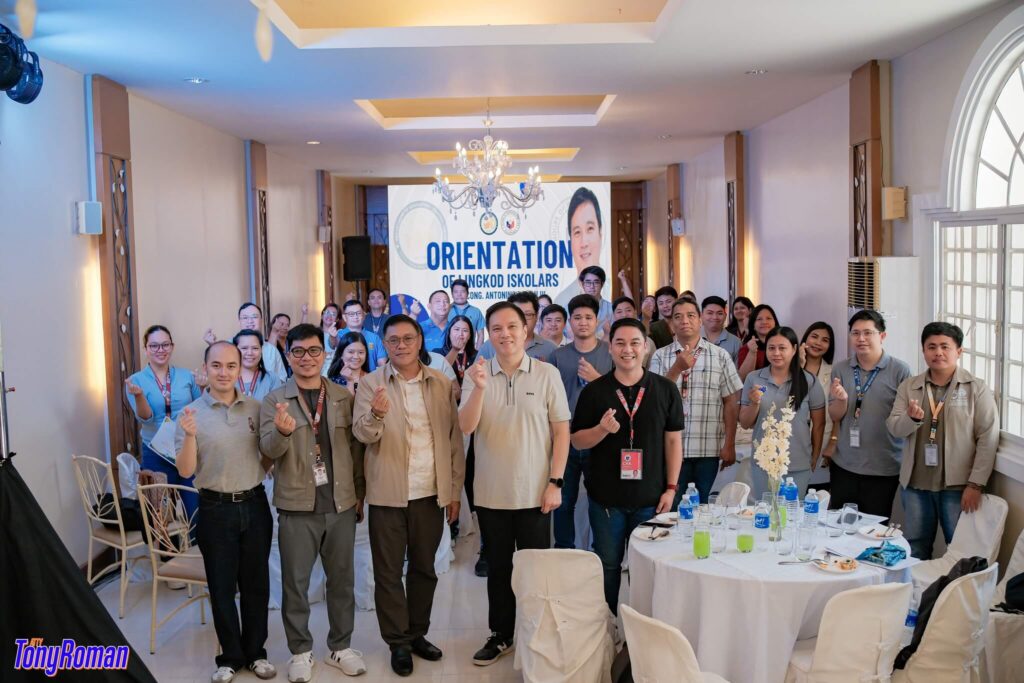 50 Lingkod Iskolar, nakibahagi sa contract signing at orientation sa Bataan
