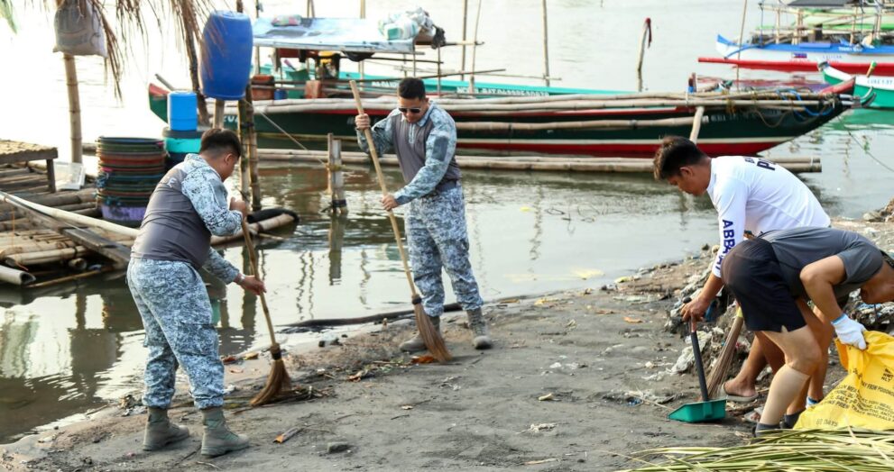 Coastal clean-up, isinagawa ng LGU Orani katuwang ang Philippine Air Force